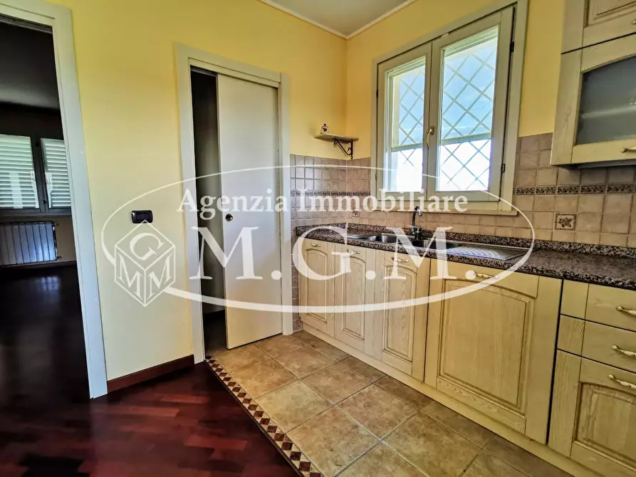 Immagine 26 di Villa in vendita  a Santa Maria A Monte