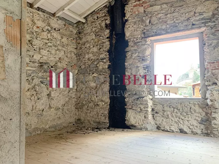 Immagine 15 di Terratetto in vendita  a Camaiore