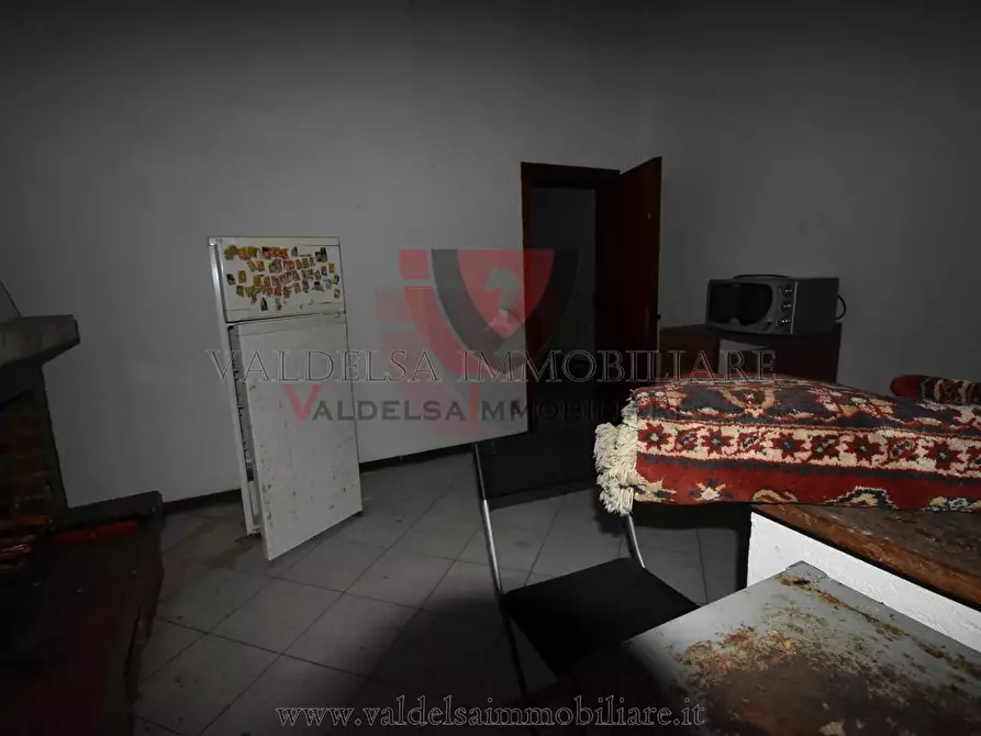 Immagine 3 di Appartamento in vendita  a Colle Di Val D'elsa