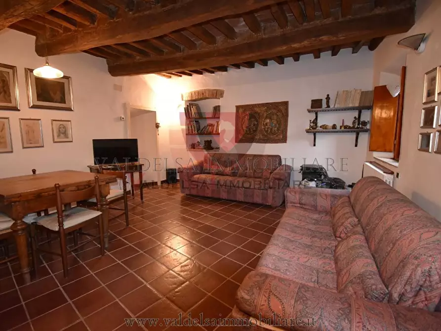 Immagine 8 di Appartamento in vendita  a Colle Di Val D'elsa