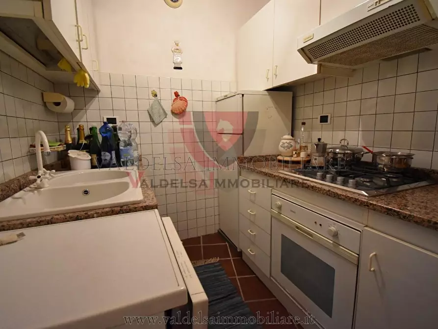 Immagine 12 di Appartamento in vendita  a Colle Di Val D'elsa