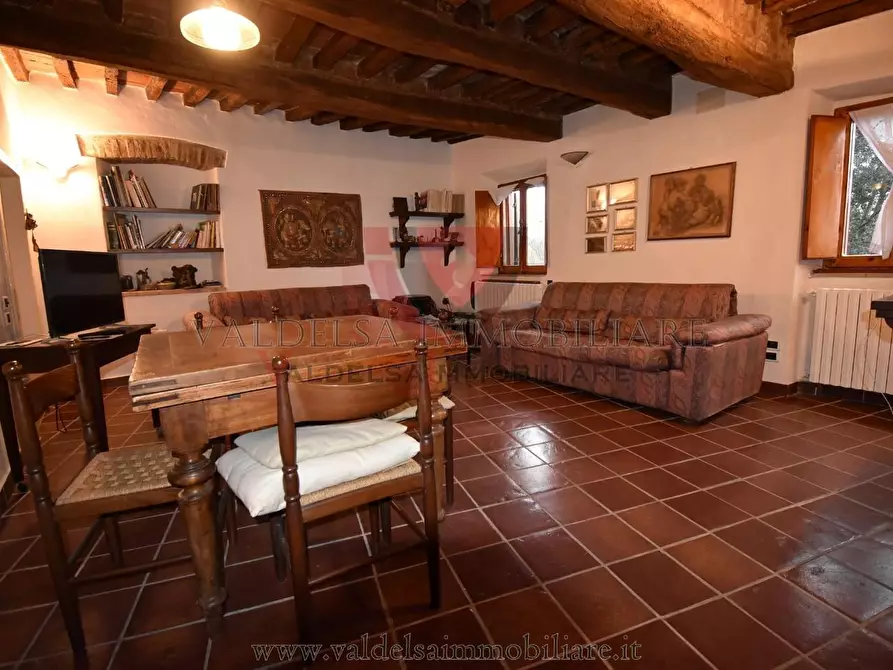 Immagine 3 di Appartamento in vendita  a Colle Di Val D'elsa