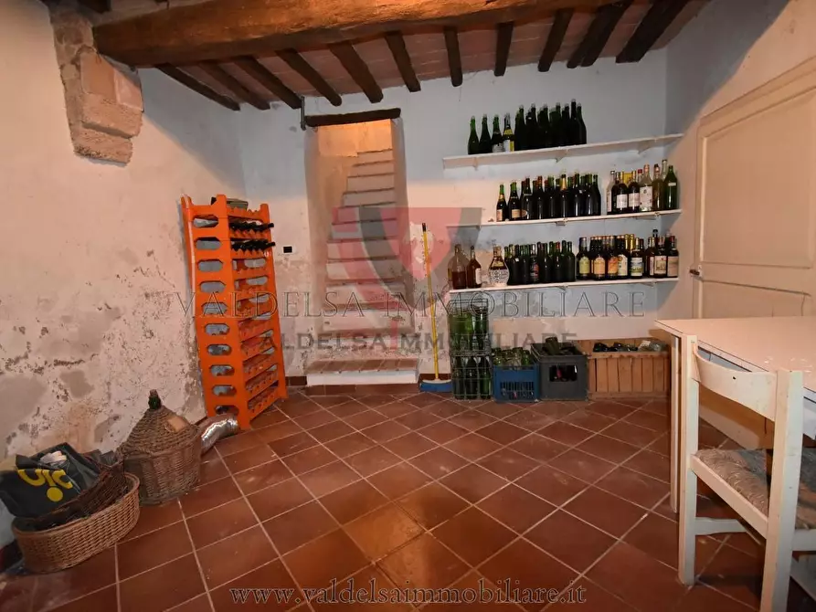 Immagine 18 di Appartamento in vendita  a Colle Di Val D'elsa