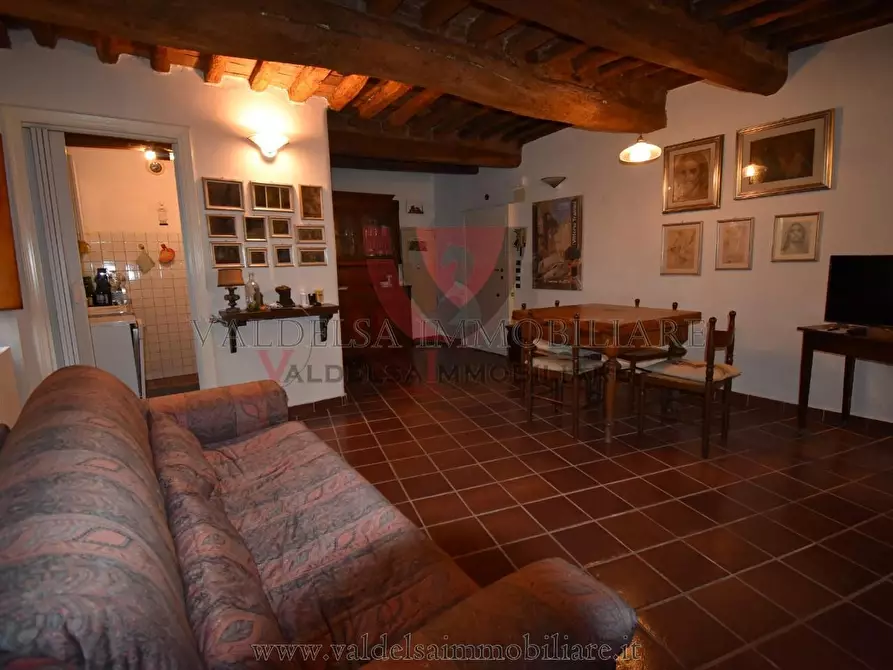 Immagine 5 di Appartamento in vendita  a Colle Di Val D'elsa