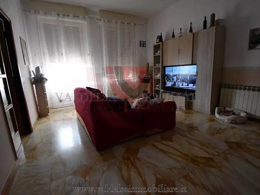 Immagine 3 di Appartamento in vendita  a Colle Di Val D'elsa