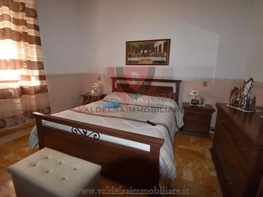 Immagine 18 di Appartamento in vendita  a Colle Di Val D'elsa