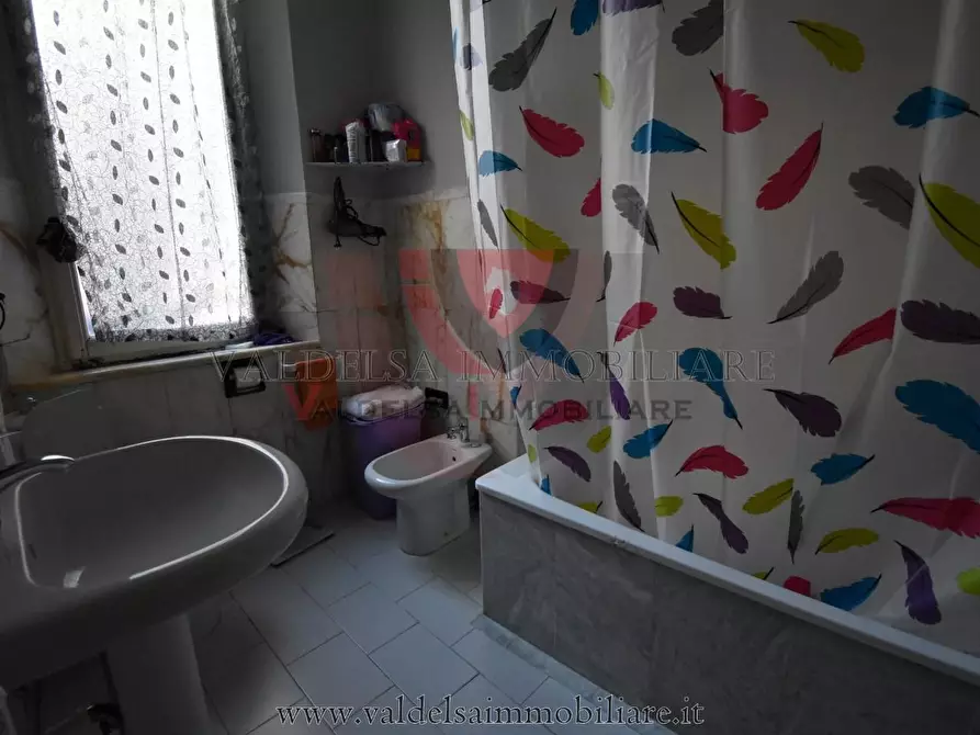 Immagine 20 di Appartamento in vendita  a Colle Di Val D'elsa