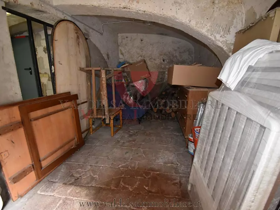 Immagine 15 di Appartamento in vendita  a San Gimignano