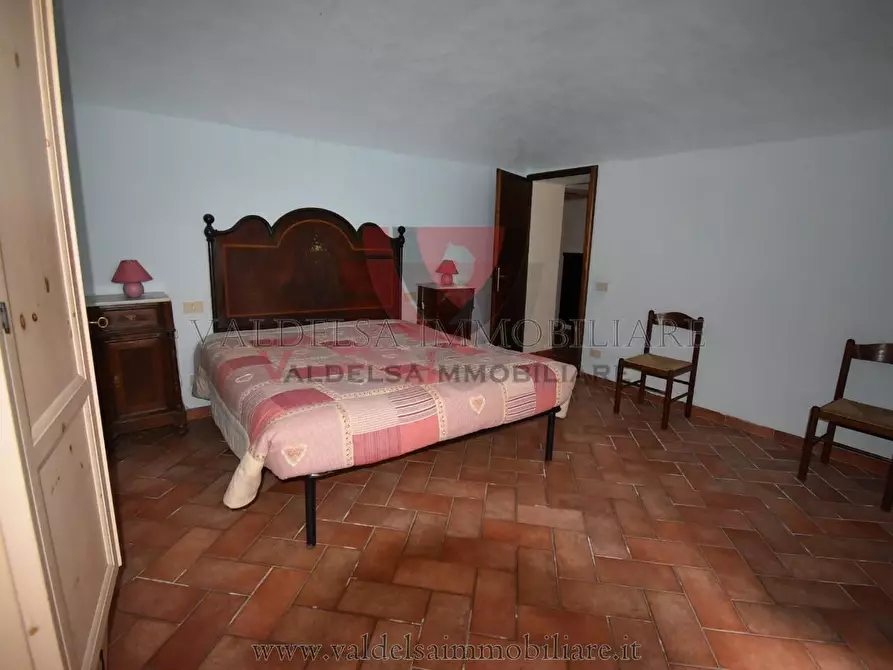 Immagine 8 di Appartamento in vendita  a San Gimignano