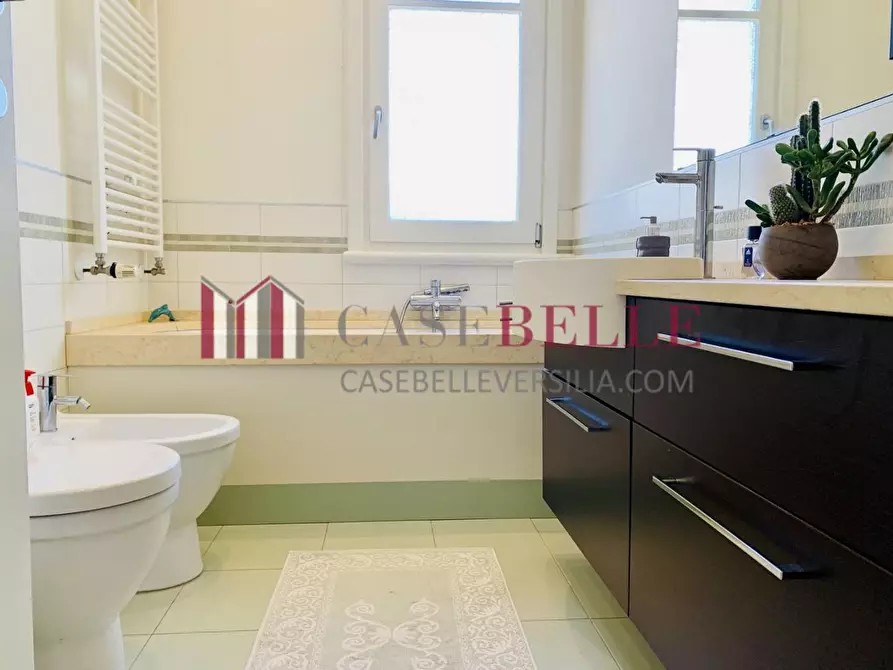 Immagine 25 di Villa in affitto  a Forte Dei Marmi