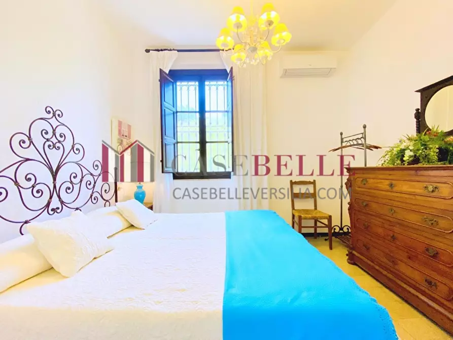 Immagine 38 di Villa in vendita  a Massarosa