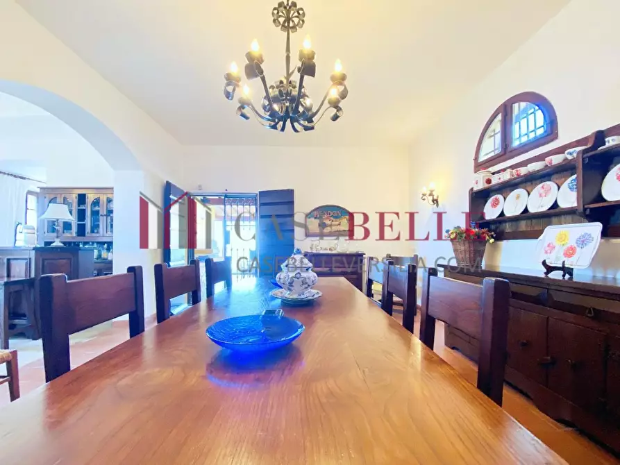 Immagine 9 di Villa in vendita  a Massarosa