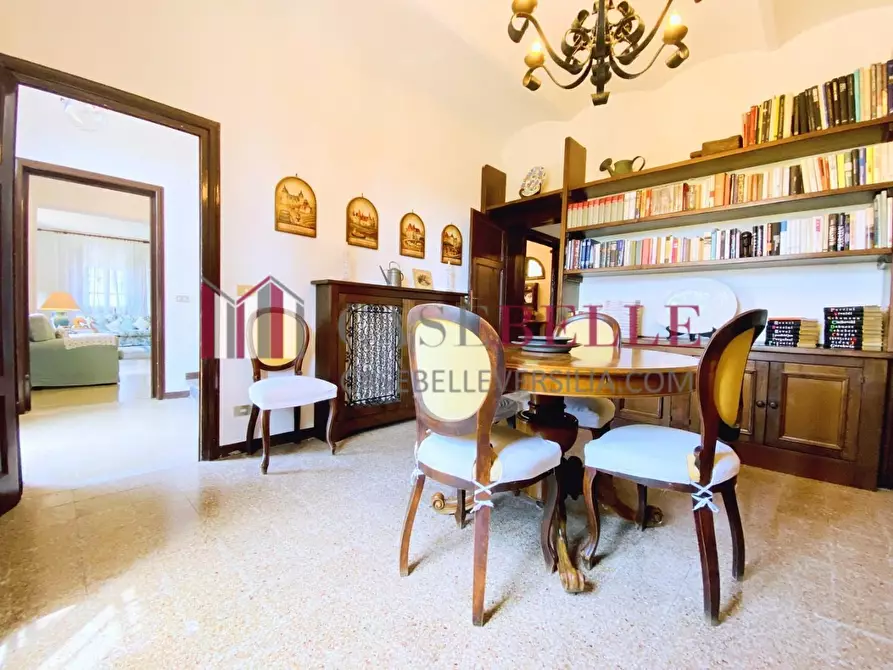 Immagine 20 di Villa in vendita  a Massarosa