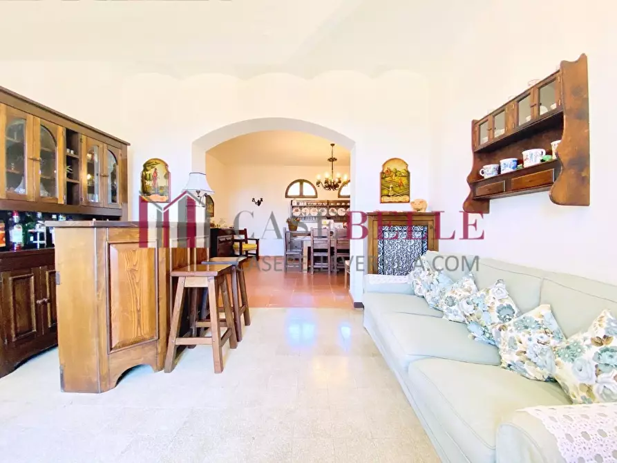 Immagine 7 di Villa in vendita  a Massarosa