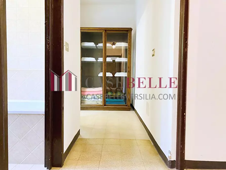 Immagine 32 di Villa in vendita  a Massarosa