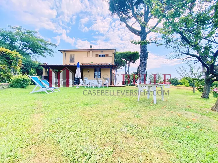 Immagine 58 di Villa in vendita  a Massarosa