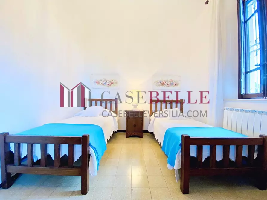 Immagine 29 di Villa in vendita  a Massarosa