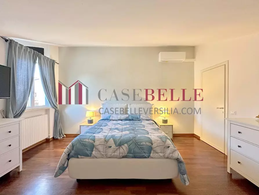 Immagine 34 di Appartamento in affitto  a Forte Dei Marmi