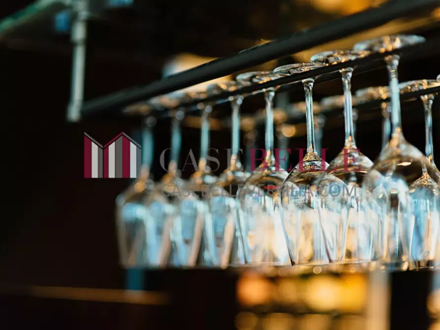 Immagine 1 di Bar / Ristorante in vendita  a Pietrasanta