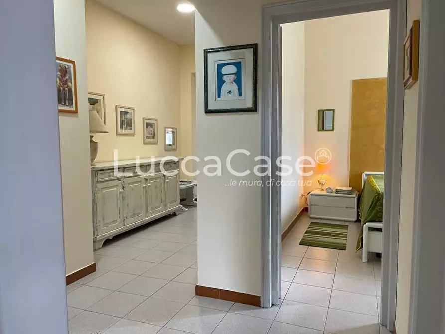 Immagine 4 di Appartamento in affitto  a Camaiore