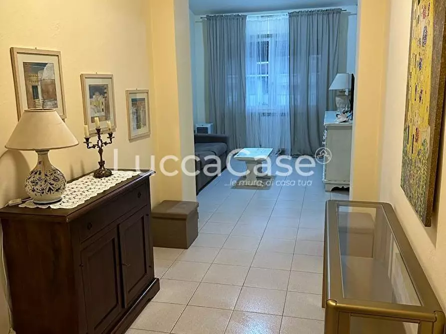 Immagine 3 di Appartamento in affitto  a Camaiore