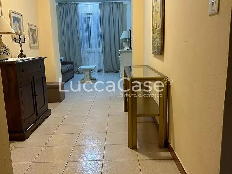 Immagine 4 di Appartamento in affitto  a Camaiore