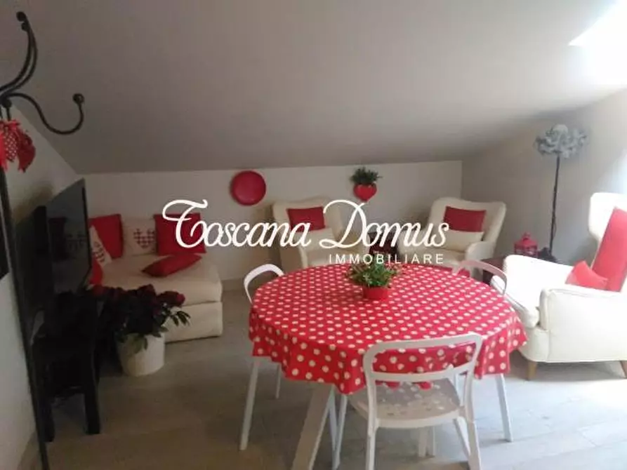 Immagine 19 di Appartamento in vendita  a Siena