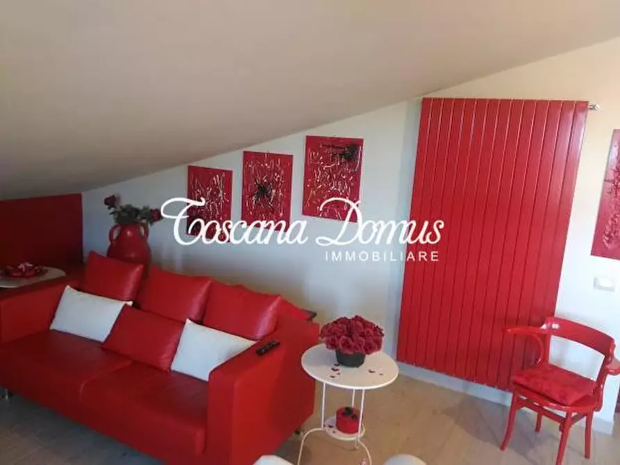 Immagine 4 di Appartamento in vendita  a Siena