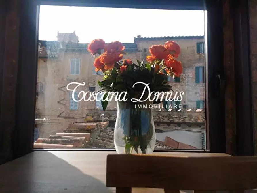 Immagine 23 di Appartamento in vendita  a Siena