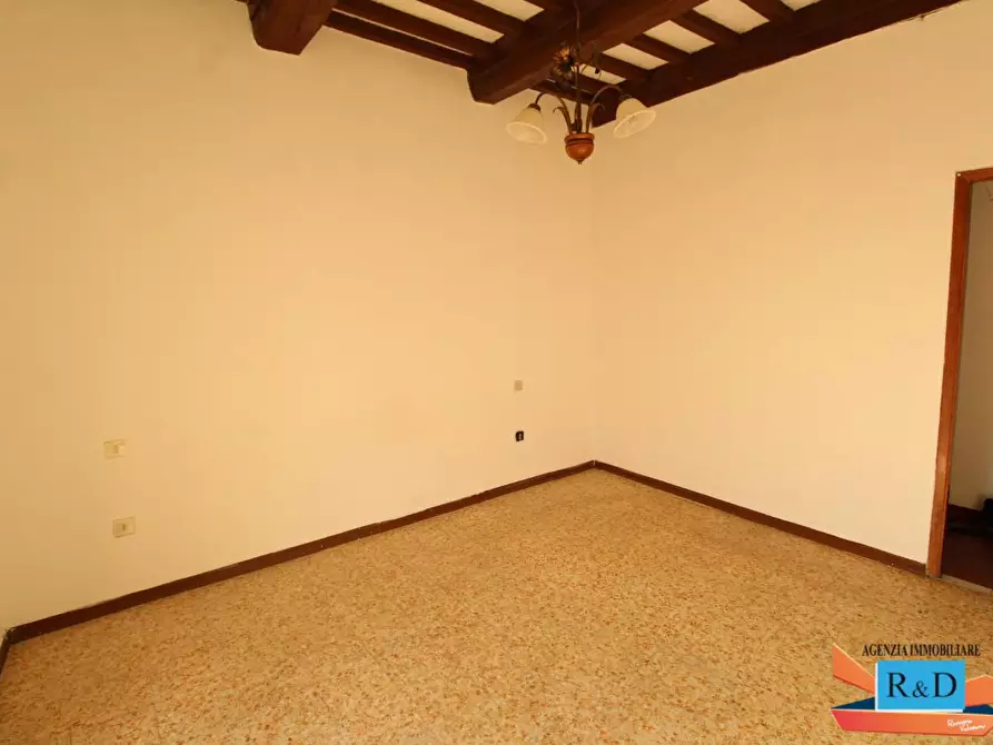 Immagine 14 di Appartamento in vendita  a Colle Di Val D'elsa