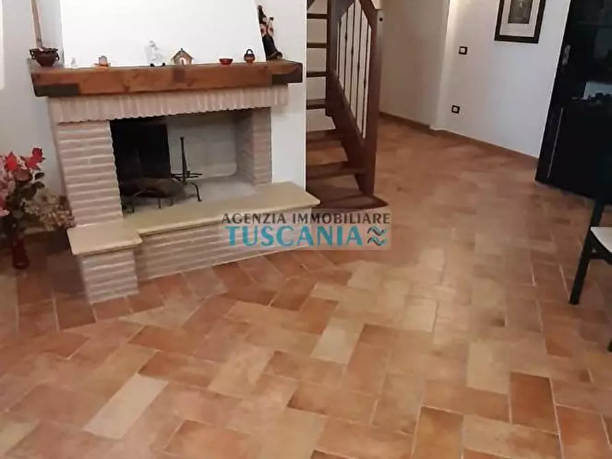 Immagine 11 di Appartamento in vendita  a Casale Marittimo