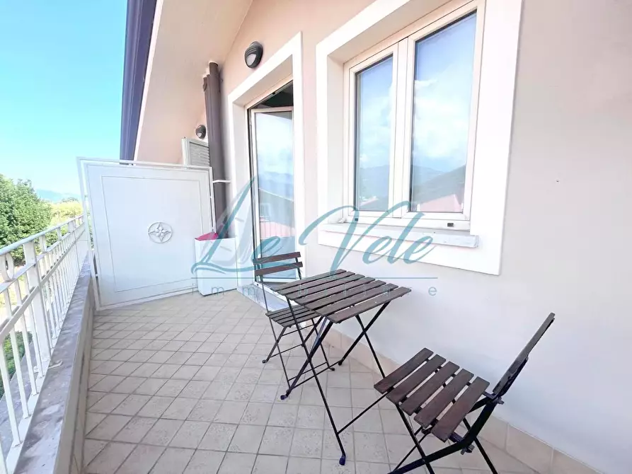 Immagine 1 di Mansarda in vendita  a Massa