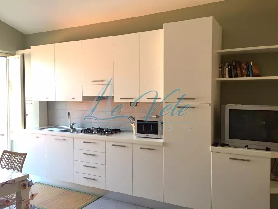 Immagine 5 di Mansarda in vendita  a Massa