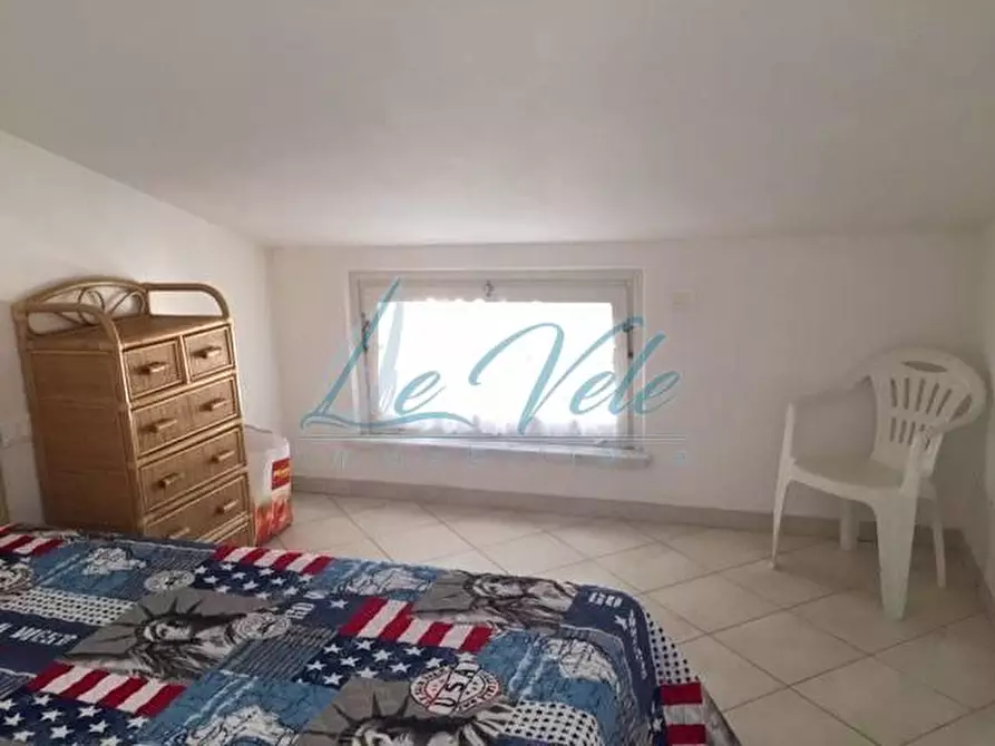 Immagine 18 di Mansarda in vendita  a Massa