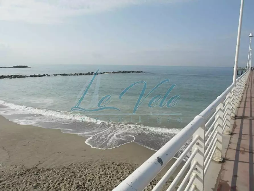 Immagine 6 di Mansarda in vendita  a Massa