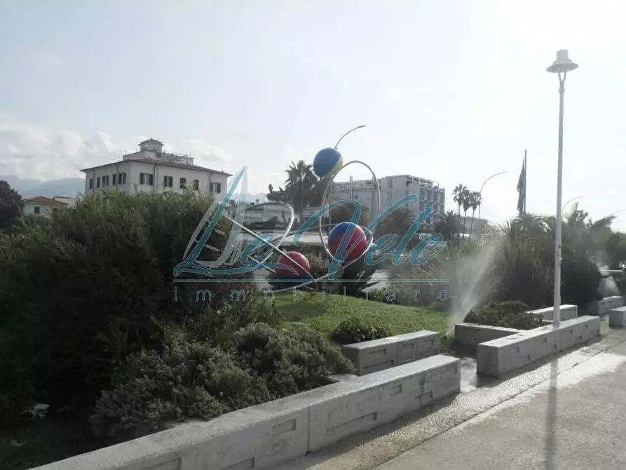 Immagine 7 di Mansarda in vendita  a Massa