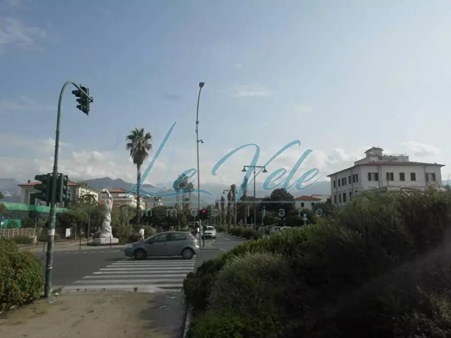 Immagine 3 di Mansarda in vendita  a Massa