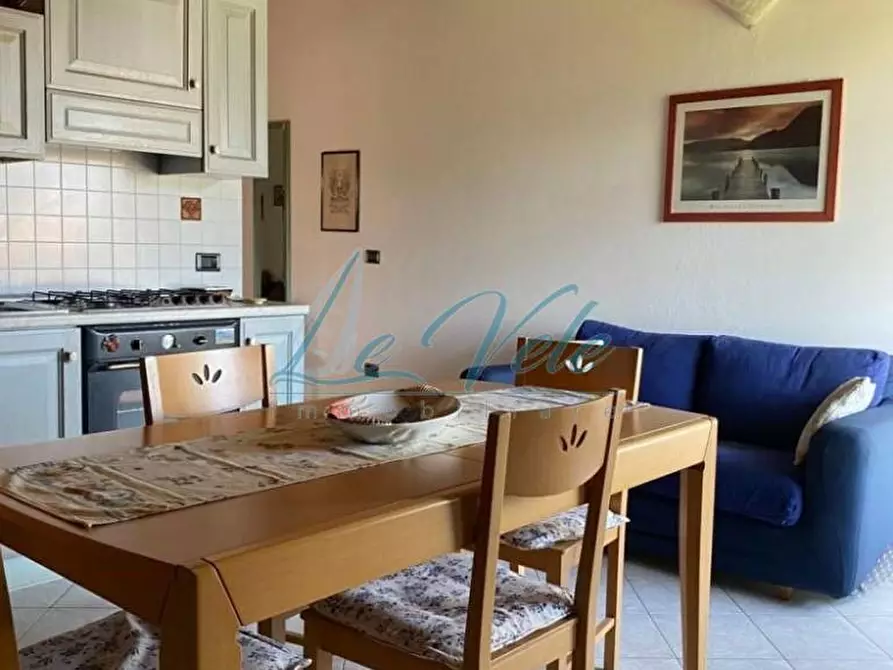 Immagine 9 di Mansarda in vendita  a Massa