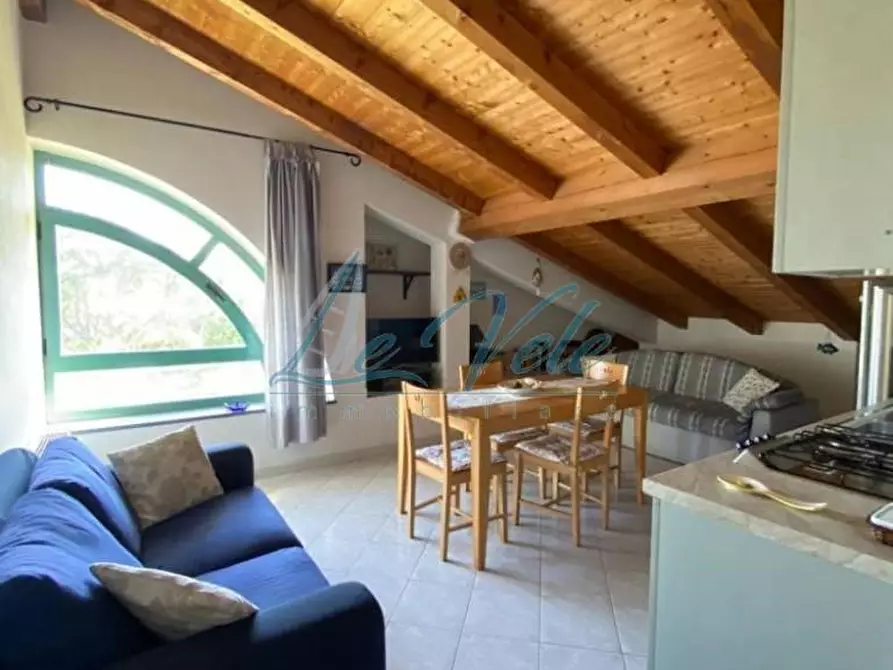 Immagine 3 di Mansarda in vendita  a Massa