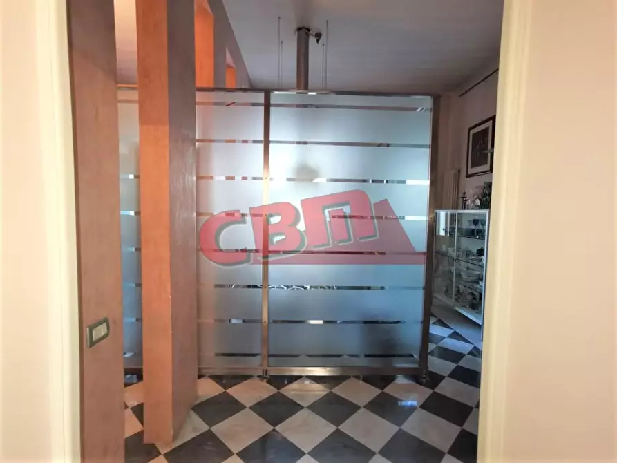 Immagine 17 di Appartamento in vendita  a Livorno