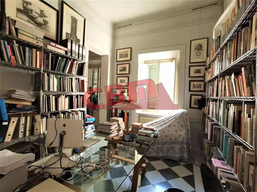 Immagine 12 di Appartamento in vendita  a Livorno