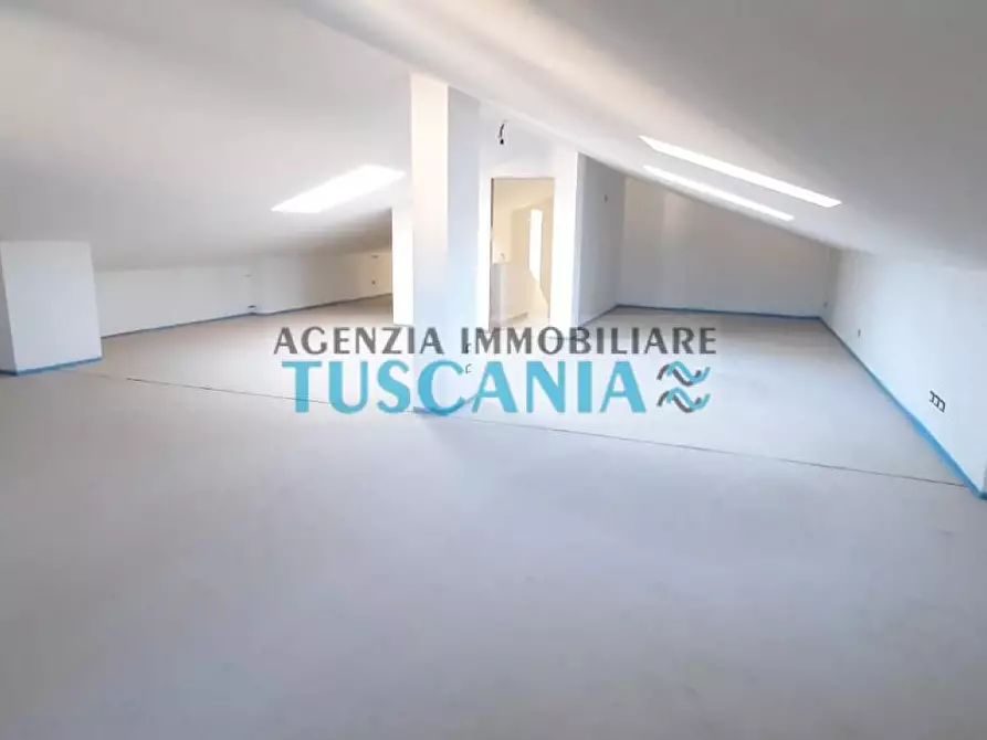 Immagine 23 di Casa trifamiliare in vendita  a Cecina