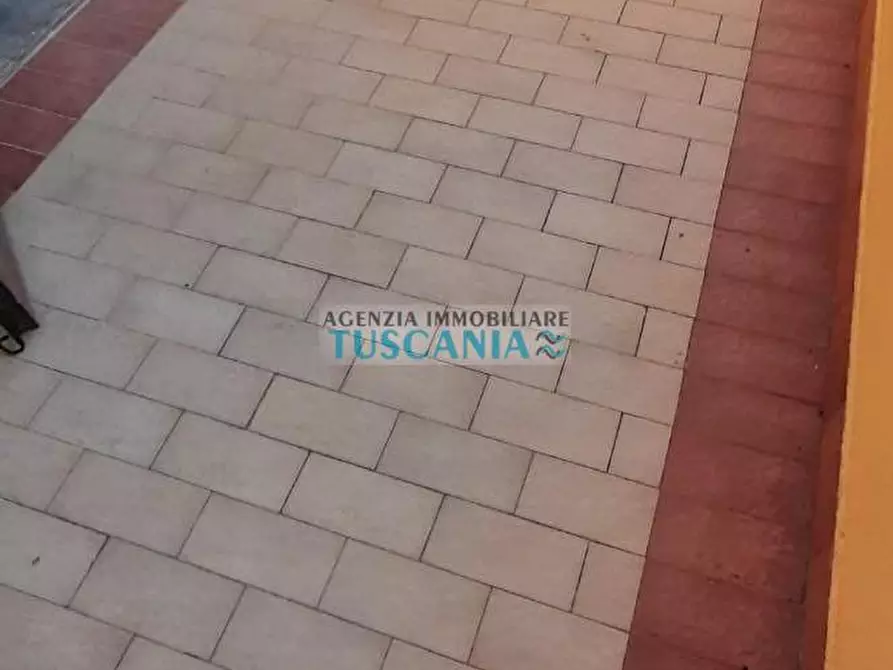 Immagine 29 di Casa trifamiliare in vendita  a Cecina
