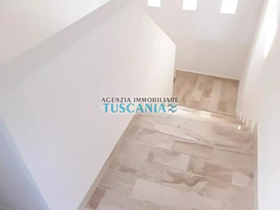 Immagine 26 di Casa trifamiliare in vendita  a Cecina