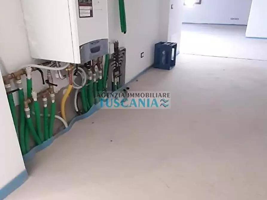 Immagine 18 di Casa trifamiliare in vendita  a Cecina