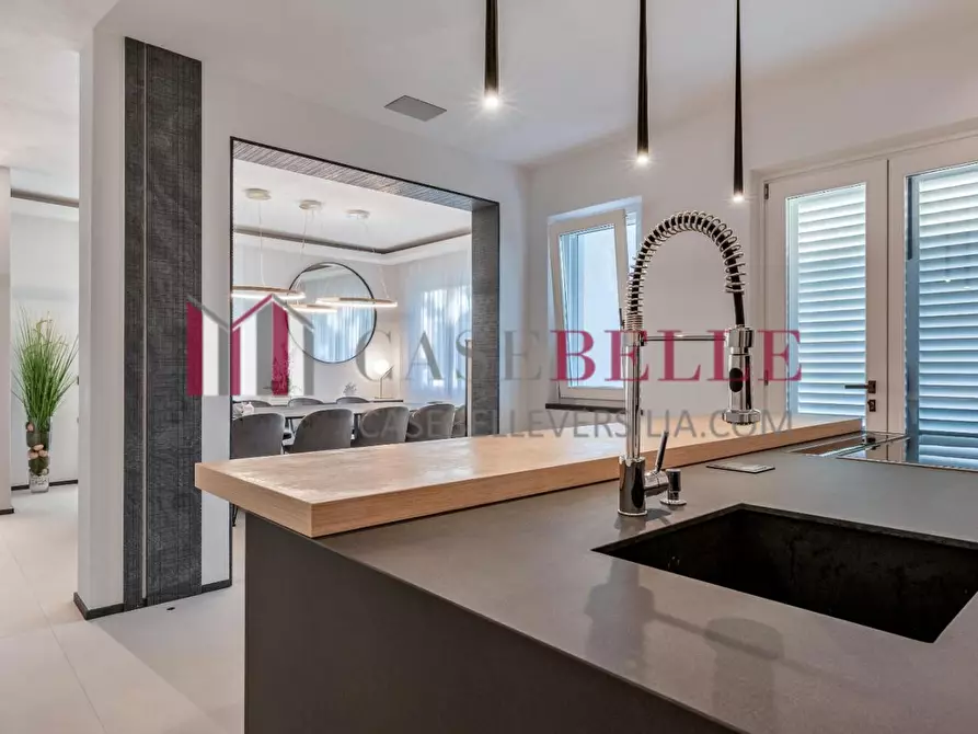 Immagine 6 di Villa in affitto  a Forte Dei Marmi