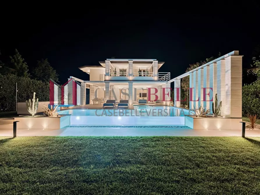 Immagine 23 di Villa in affitto  a Forte Dei Marmi