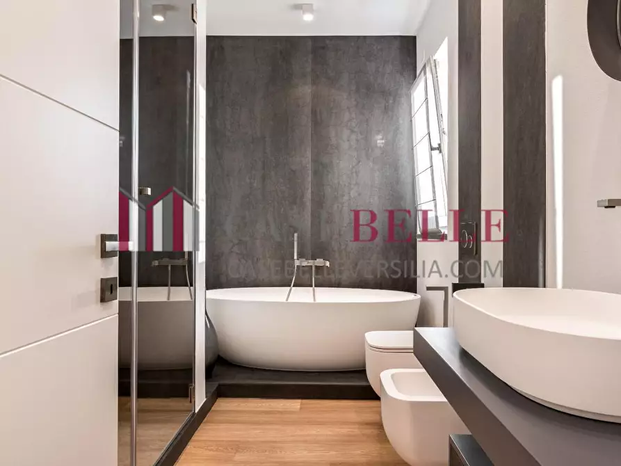 Immagine 16 di Villa in affitto  a Forte Dei Marmi