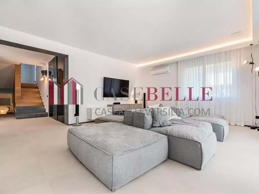 Immagine 12 di Villa in affitto  a Forte Dei Marmi