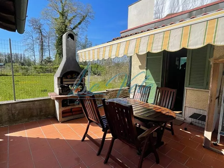 Immagine 5 di Casa indipendente in vendita  a Massa